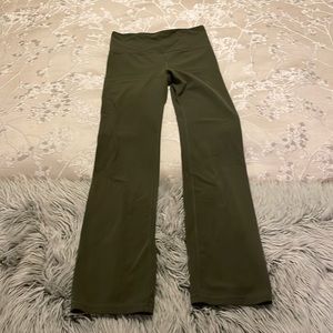 Athleta elation straight leg pant in fern Olive green